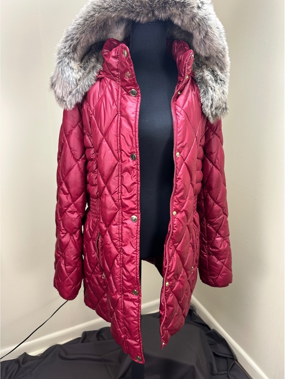 Apt. 9 Women’s XL Burgundy Quilted Long Jacket Detachable Faux Fur Hood